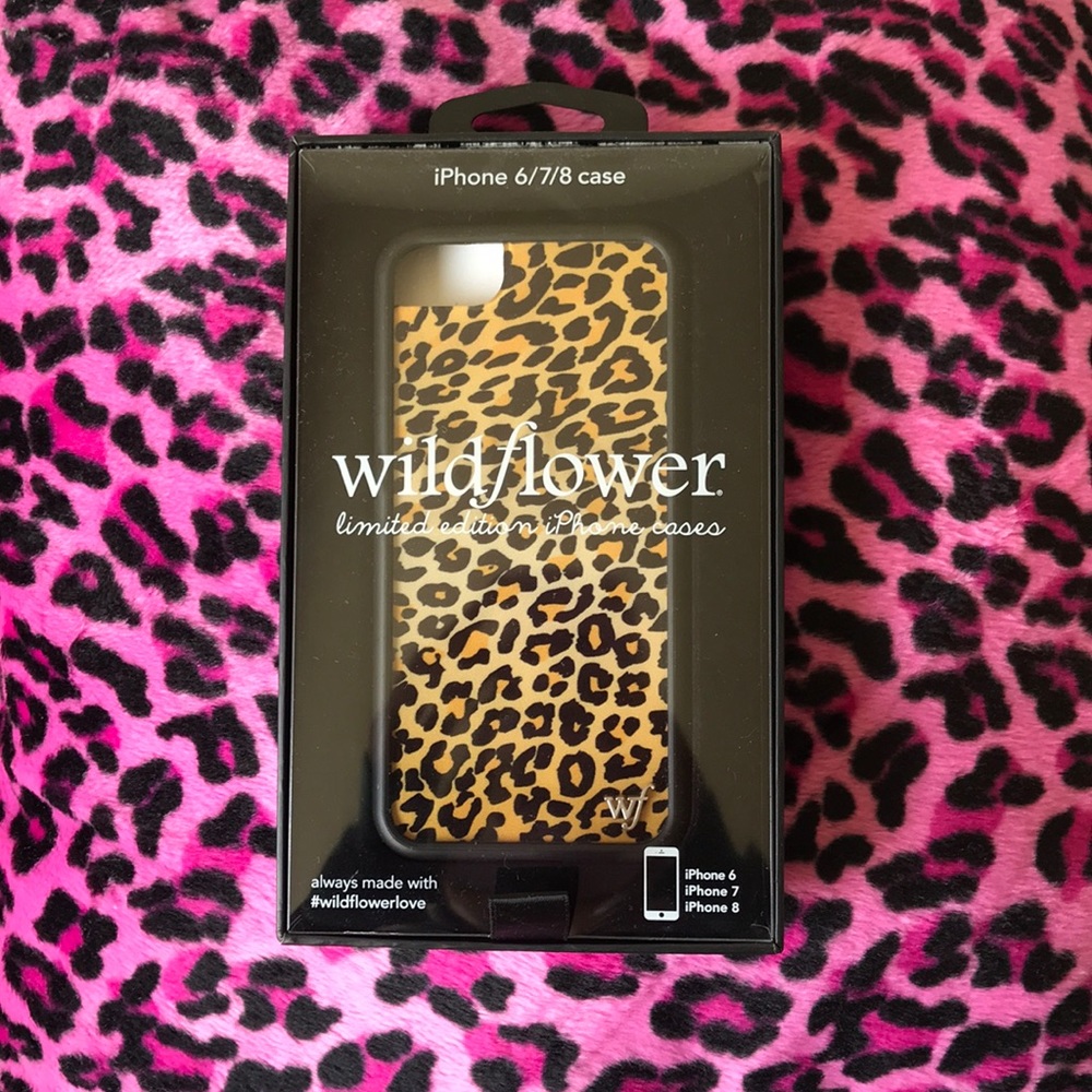 Wildflower leopard case 🐆🌟
